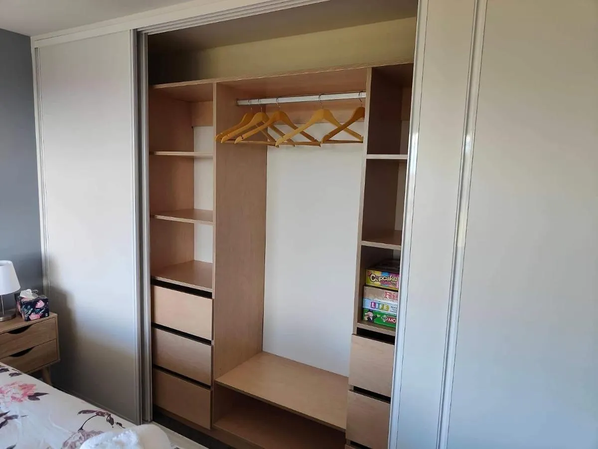Fully Renovated Hillside Apartment Close To City Christchurch 0*,